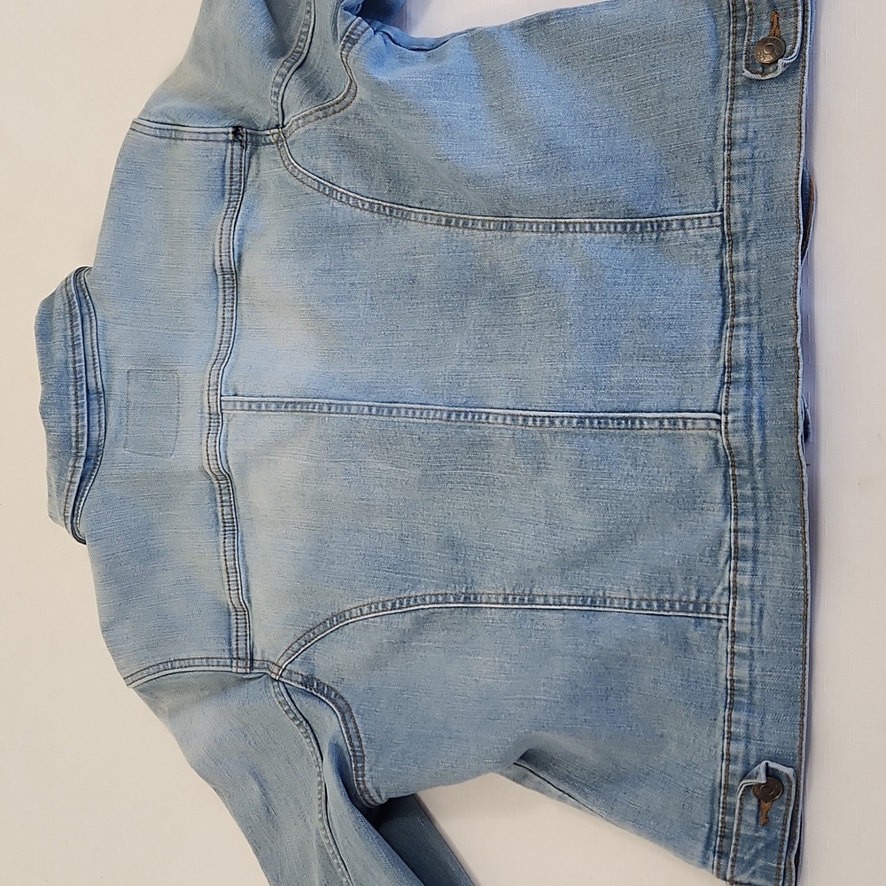 Social Standard By Sanctuary Jean Jacket. Light Wash. Size XL - Picture 9 of 11